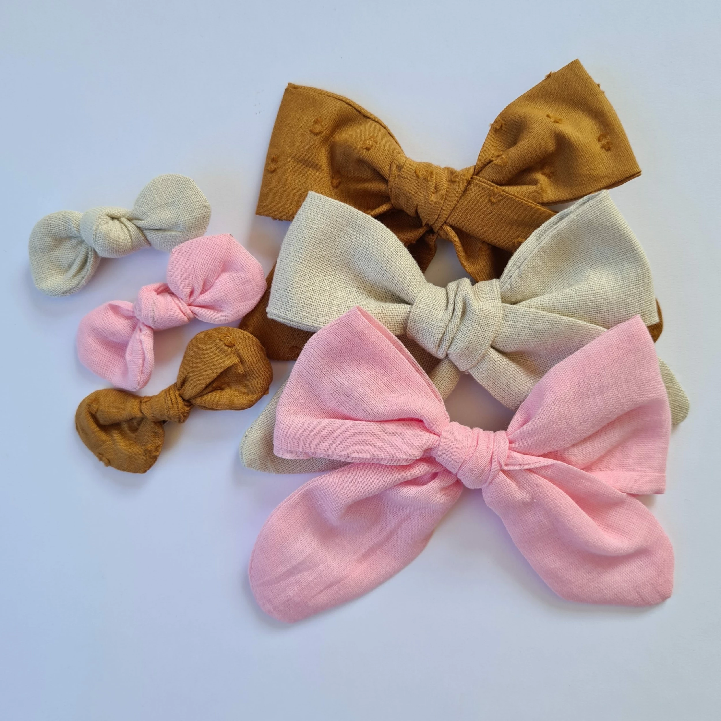 Wombat Baby Belle Bow - Strawberry Gauze - Image 5