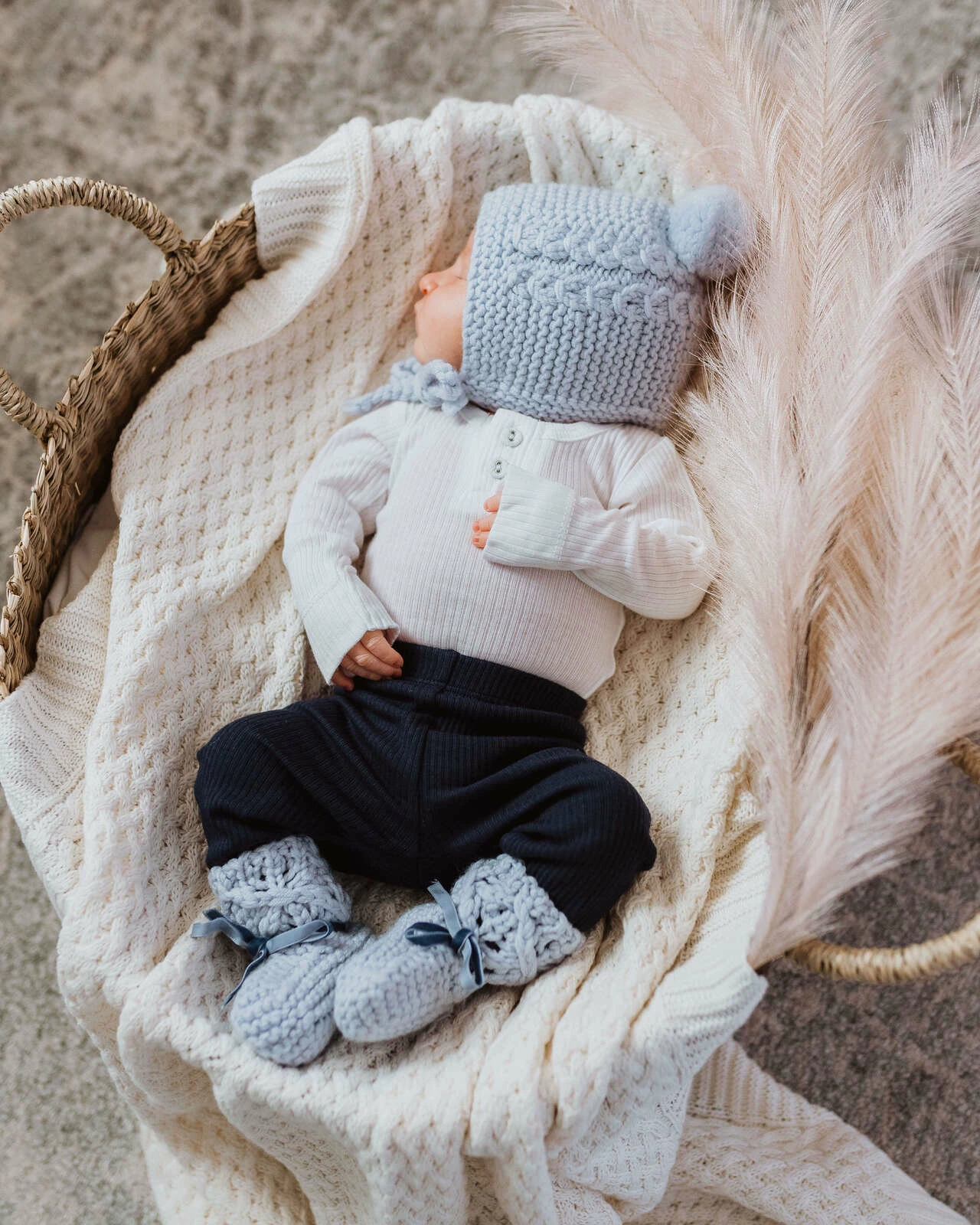 Snuggle Hunny Kids Blue Merino Wool Bonnet & Booties - Image 2