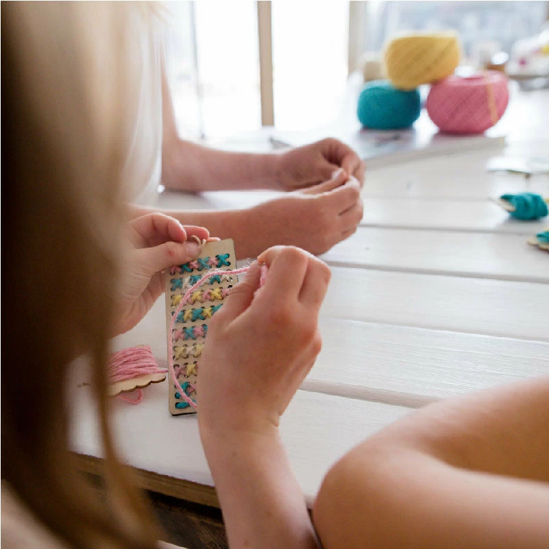 Poppy & Daisy DIY Bookmark Mini Eco Bags - Image 3