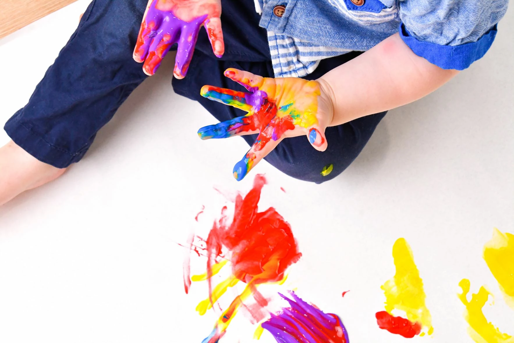 Castle And Kite Rainbow Paint - Image 3