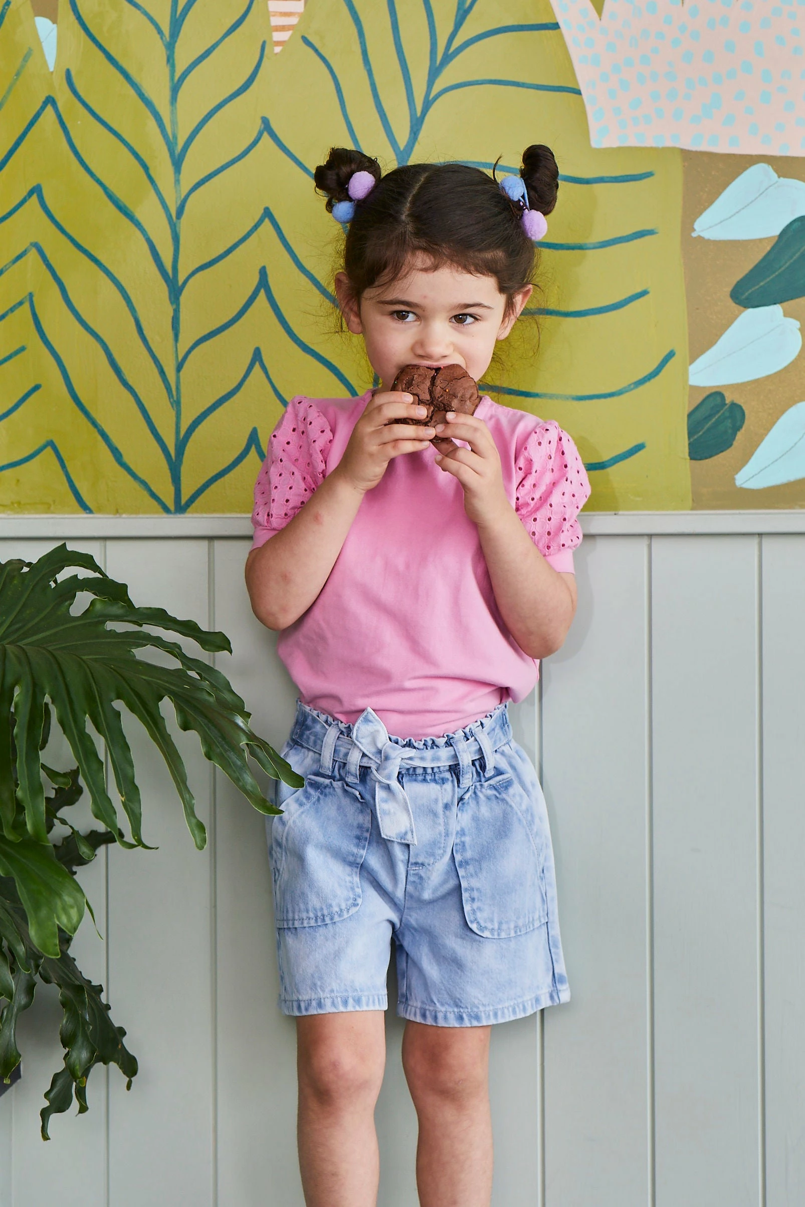 Milky Denim Short - Image 2